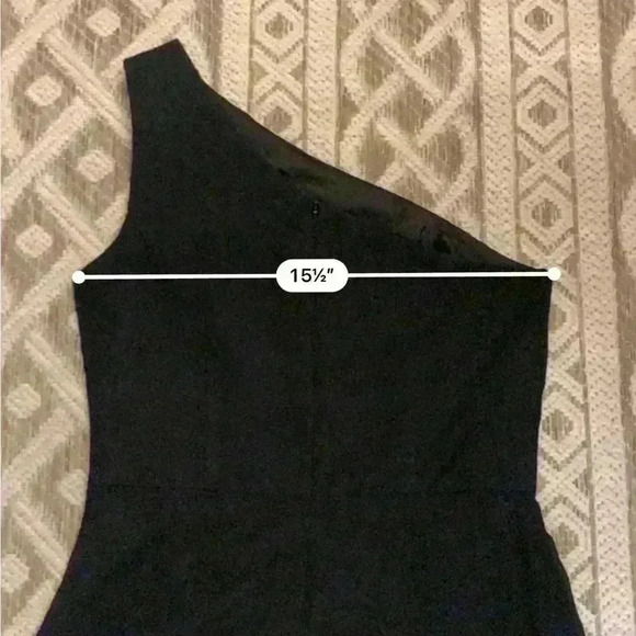 David's Bridal Black Bridesmaid’s Dress Size 2 One Shoulder. - Picture 7 of 10